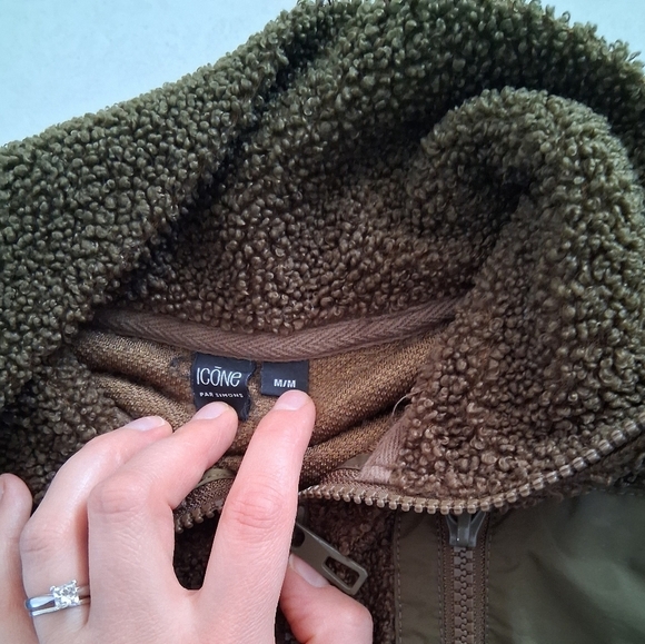 Simons Icone/ Olive Green Quarter-Zip Pullover Sweater/ Cropped/ Size US M - Picture 8 of 12